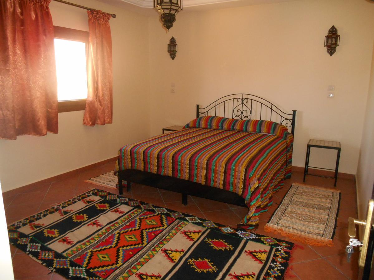 Auberge Kasbah Chez Amaliya タフロウト エクステリア 写真