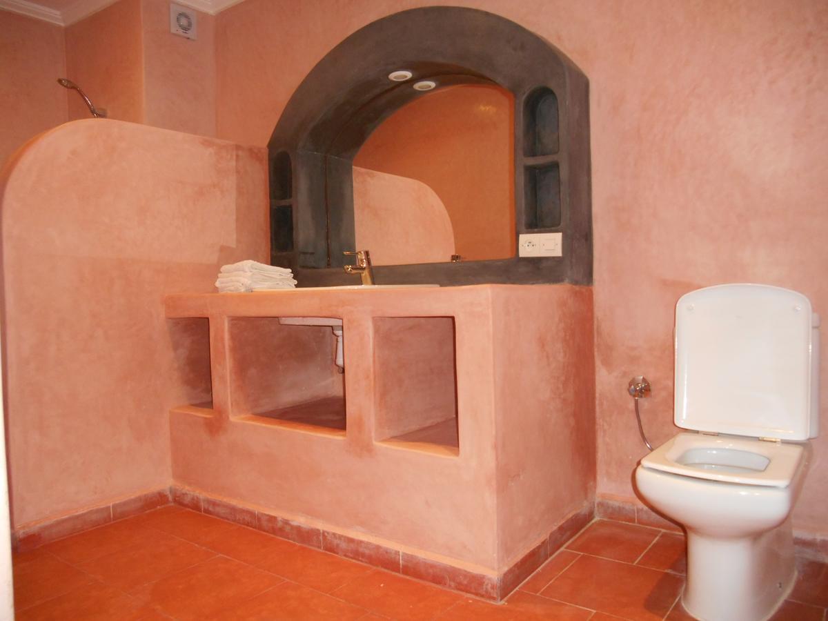 Auberge Kasbah Chez Amaliya タフロウト エクステリア 写真